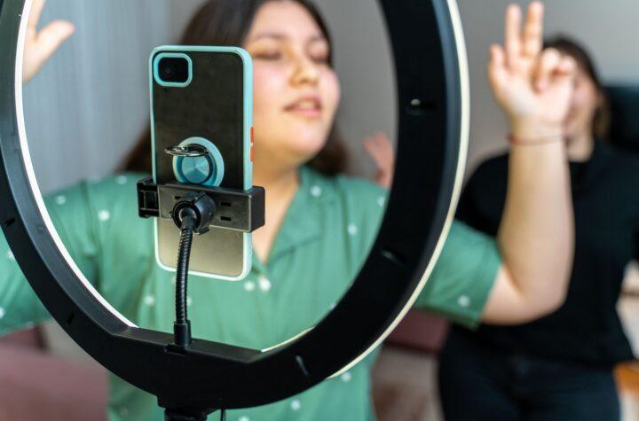 Vine Renace como "Divine": La Nueva Plataforma que Desafía la IA