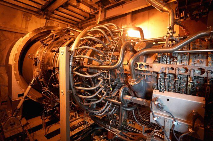 La impactante realidad de la tecnología contaminante en las plantas de gas que impulsan la inteligencia artificial