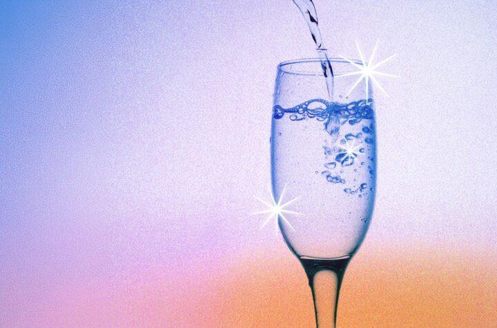 ¿Es el agua embotellada costosa más saludable que la del grifo? Descubre la verdad aquí.
