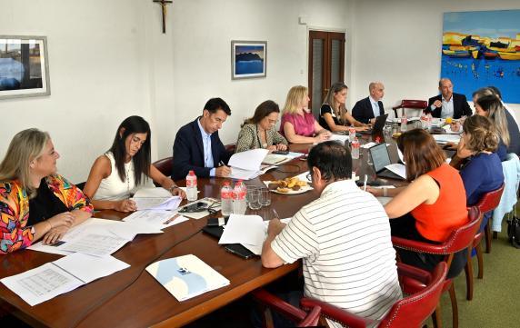 Mejoras en el Pavimento del Pabellón de Frutas y Hortalizas: Aprobación de la Obra por Mercasantander