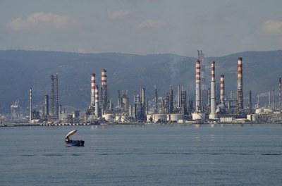 Transformación Industrial: Clave para Reducir Emisiones y Contaminación en las Industrias Energéticas de Europa