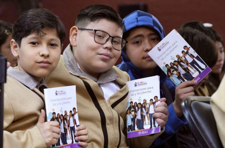 Clases Semanales sobre Emociones y Salud Mental para Adolescentes en México: Un Paso Hacia el Bienestar Juvenil